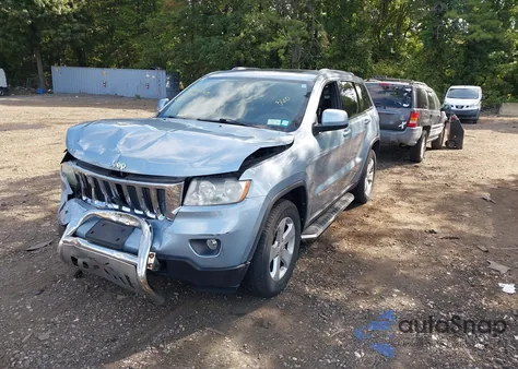 2013 Jeep Grand Cherokee Laredo z USA, uszkodzony, nr VIN 1C4RJFAG0DC533151